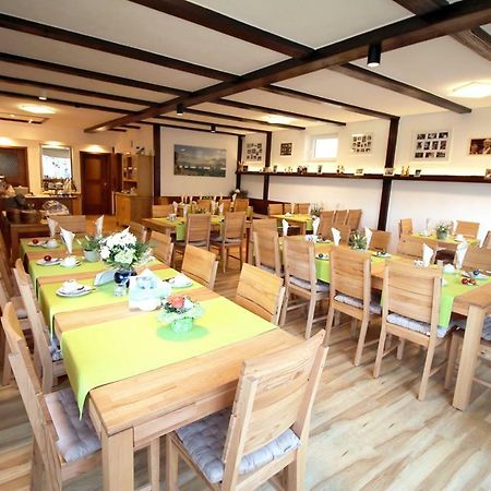 Pension Bergterrasse Аннвайлер-ам-Тріфельс Екстер'єр фото